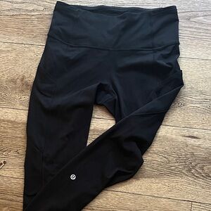 Lululemon Black High-Waisted Capri Leggings 4pockets
